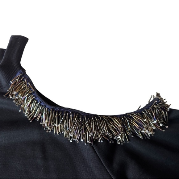 STELLAH asymmetrical black beaded fringe cold shoulder crew neck top women’s XL - Picture 6 of 13